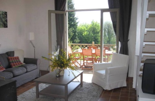Peux-et-Couffouleux House | 2 Bedroom Private vacation home in Peux et Couffouleux