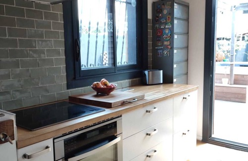 Cenon House | 2 Bedroom Private vacation home in Cenon