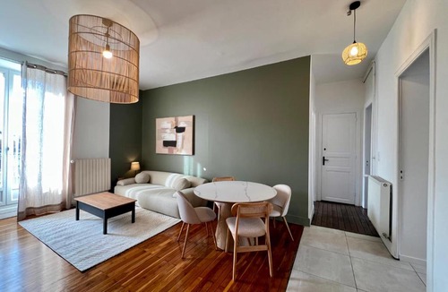 Quartier Hyper-Centre Apartment | 2 chambres, Parking privé, Gare à 8 min