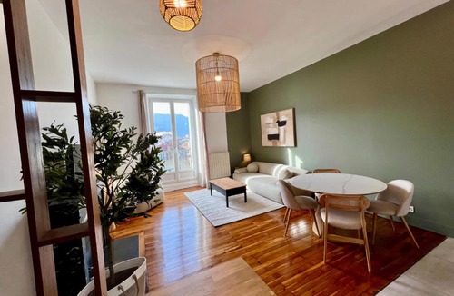 Quartier Hyper-Centre Apartment | 2 chambres, Parking privé, Gare à 8 min