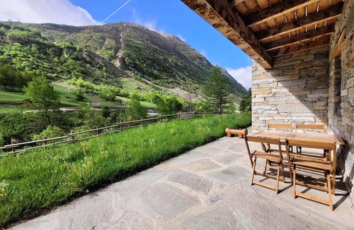 Bonneval-sur-Arc Apartment | 2-room apartment in the mountains - sleeps 6