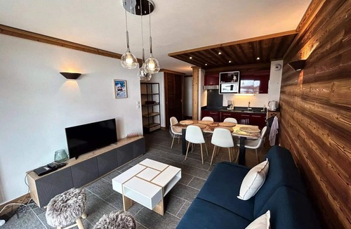 Bonneval-sur-Arc Apartment | 2-room apartment in the mountains - sleeps 6
