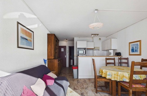 Le Grau-dʼAgde Apartment | 2-room apartment with terrace on beachfront for rent