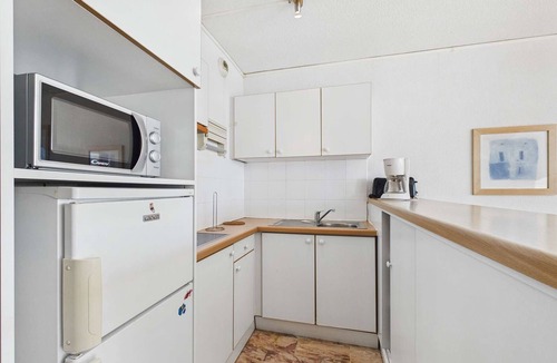 Le Grau-dʼAgde Apartment | 2-room apartment with terrace on beachfront for rent