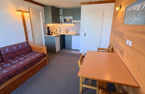 Prapoutel Apartment | 2-room apt, 5 ppl, slopeside with valley view