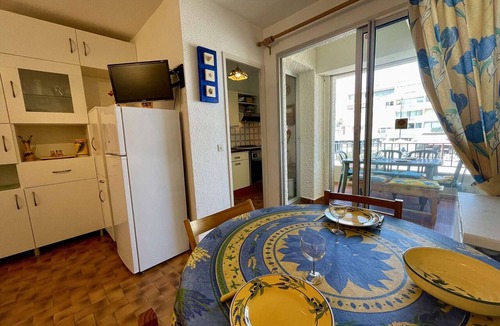 Saint-Nazaire Apartment | 2-room apt, sleeps 6, parking, near beach