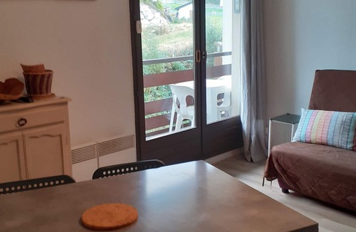 Prapoutel Apartment | 2-room cabin apartment at the foot of the slopes, balcony, non-smoking