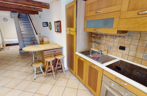 Old Town Apartment | 2-room loft sea view in old town, beaches nearby