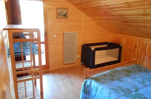 Saint-Etienne-en-Devoluy Ski Chalet | 2-STAR CHALET, 3 Diamonds, Sleeps 10, 120 m², Wi-Fi, Sauna, Netflix, Recommended/Previously Rented