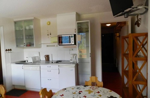 Le Pleynet Apartment | 200m from resort center, parking, ski locker, 24m², Les 7 Laux