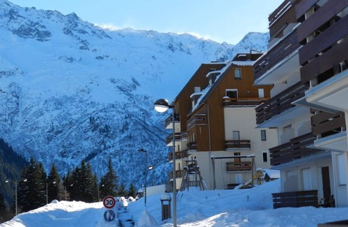 Le Pleynet Apartment | 200m from resort center, parking, ski locker, 24m², Les 7 Laux