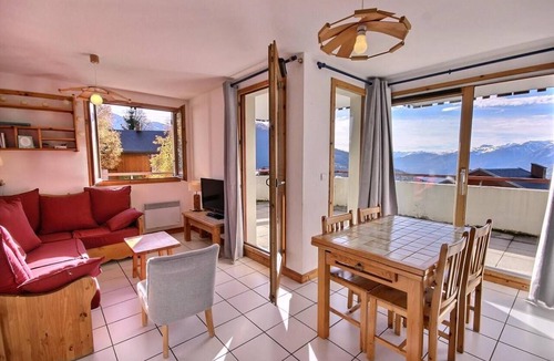 Vallandry Apartment | 200m from resort center, 1st floor, view mountain, tv, 48m², Peisey-Vallandry