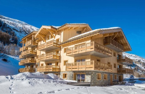 Les Boisses Apartment | 200m from resort center, 7th floor, swimming pool, sauna, hammam, balcony, tv, ski locker, 116m²