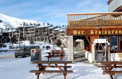 Le Lavachet Apartment | 200m from resort center, 3rd floor, tv, 55m², Tignes