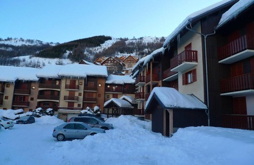 Valloire Apartment | 200m from shops, Ground floor, balcony, tv, ski locker, 29m², Valloire