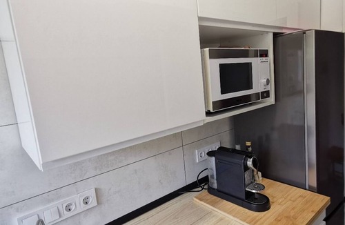 El Mas Fumats Apartment | 20m2 porch, 1000m garden, barbecue, parking, fenced and protected and WIFI.