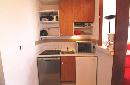 Bergers Apartment | 210m from shops, 3rd floor, balcony, tv, ski locker, 30m², Alpe d'Huez