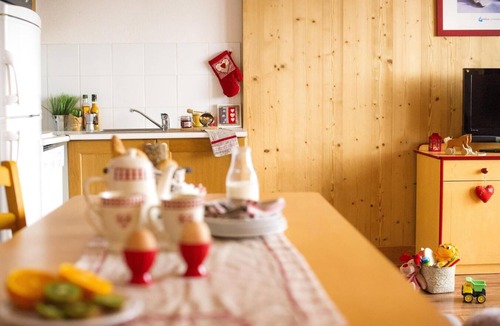 Montgellafrey Apartment | 250m from resort center, swimming pool, sauna, terrace, balcony, parking, tv, 35m²