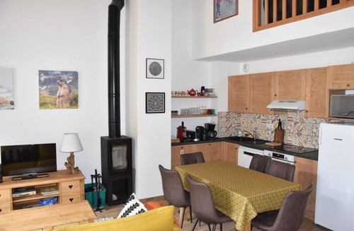Pralognan-la-Vanoise Apartment | 250m from resort center, 1st floor, balcony, fireplace or stove, parking, tv, ski locker, 67m²