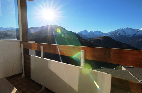Eclose-Ouest Apartment | 250m from shops, 5th floor, balcony, tv, 40m², Alpe d'Huez