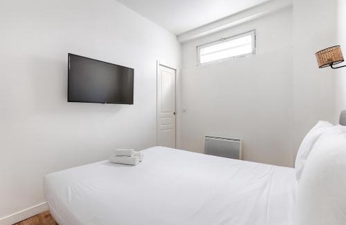 Quartier de la Chapelle Apartment | 2BR Montmartre Chapelle Apartment