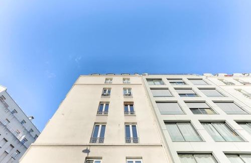 Quartier de la Chapelle Apartment | 2BR Montmartre Chapelle Apartment