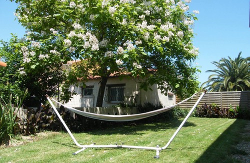 Latour-Bas-Elne Apartment | 2kmmer 67m2 large garden ok pets vacation vouchers parking 2bed 4 pers terrace