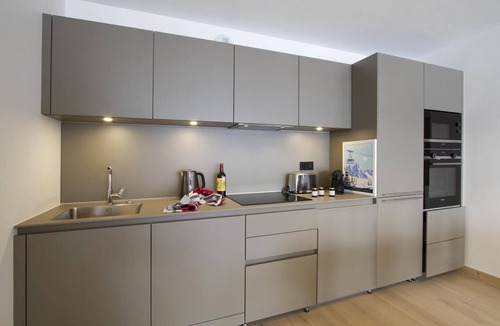 Bergers Apartment | 2nd floor, fitness, swimming pool, sauna, hammam, balcony, tv, ski locker, 70m², Alpe d'Huez