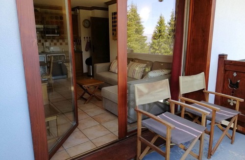 Prapoutel Apartment | 3-bedroom apartment, ski-in/ski-out, 6 people, private parking