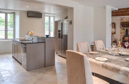 Saint-Robert House | 3 bedroom nice home in Saint Robert