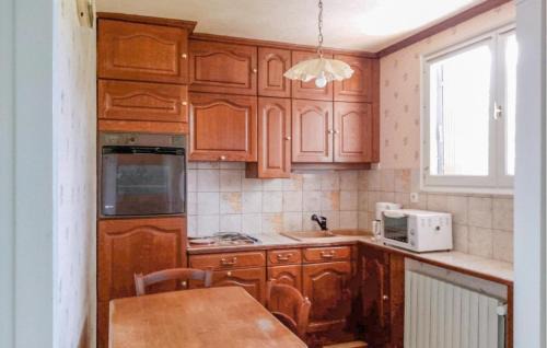 Ceaux-d'Allegre House | 3 Bedroom Pet Friendly Home In Céaux-D'allègre
