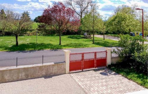 Ceaux-d'Allegre House | 3 Bedroom Pet Friendly Home In Céaux-D'allègre