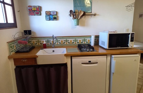 Suzette House | 3-PERSON GITE IN AUTHENTIC PROVENCAL FARMHOUSE