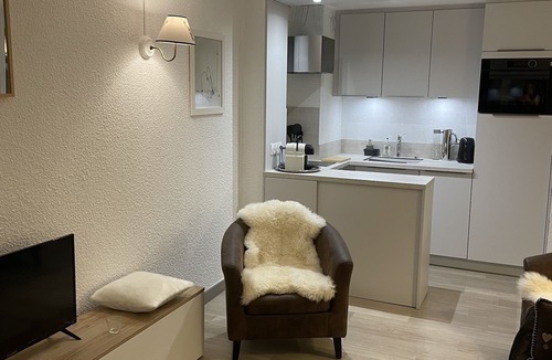 Font-Romeu-Odeillo-Via Apartment | 3-room apartment, at the foot of the cable car, right in the town center, ideal for 4 people
