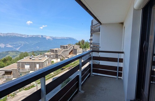 Prapoutel Apartment | 3-Room Apartment at the Foot of the Slopes with Balcony and Kitchenette