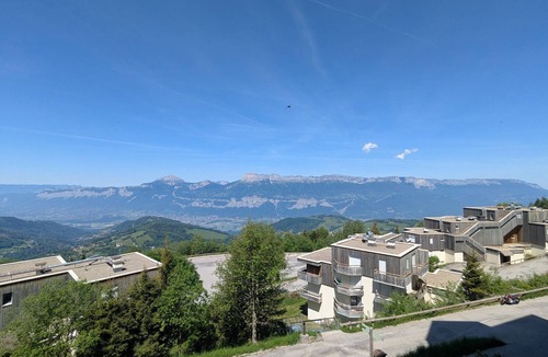 Prapoutel Apartment | 3-Room Apartment at the Foot of the Slopes with Balcony and Kitchenette