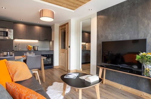 Eclose-Est Apartment | 3 room apartment 4 people Daria-I Nor Huez