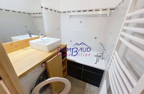 Valloire Apartment | 3 rooms 6 people Private covered parking Free Wifi