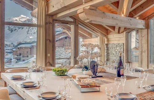 Les Almes Apartment | 300m from resort center, sauna, balcony, fireplace or stove, tv, ski locker, 450m², Tignes