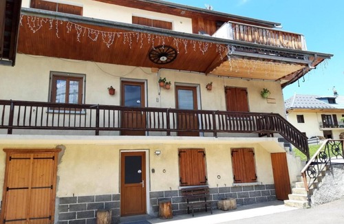 Albiez-le-Vieux Apartment | 300m from ski slopes, 1st floor, parking, tv, ski locker, 28m², Albiez Montrond