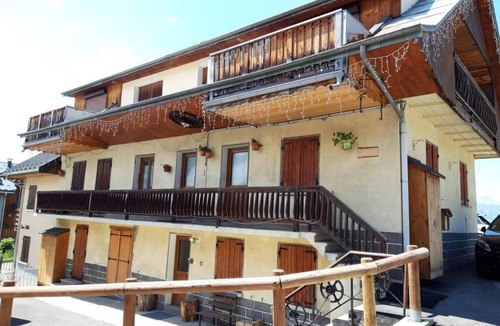 Albiez-le-Vieux Apartment | 300m from ski slopes, 1st floor, parking, tv, ski locker, 28m², Albiez Montrond