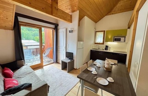 Chantemerle Apartment | 350m from resort center, 3rd floor, balcony, 34m², Serre Chevalier