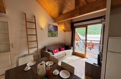 Chantemerle Apartment | 350m from resort center, 3rd floor, balcony, 34m², Serre Chevalier