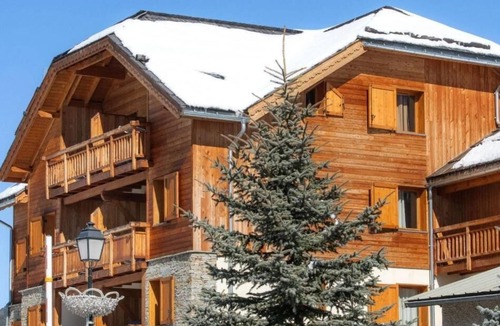 Chantemerle Apartment | 350m from resort center, 3rd floor, view ski slopes, balcony, 33m², Serre Chevalier