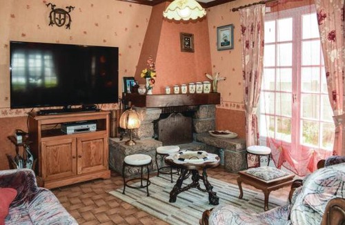 Ploumilliau House | 4 bedroom accommodation in Ploumilliau