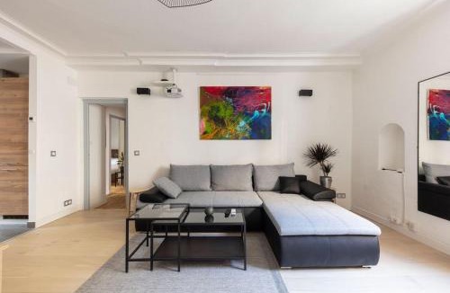 Secteur 2 Apartment | 4-room city center apartment - L'Atmosphère Balnéo