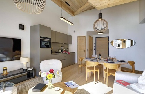 Bergers Apartment | 4th floor, fitness, swimming pool, sauna, hammam, balcony, tv, ski locker, 50m², Alpe d'Huez
