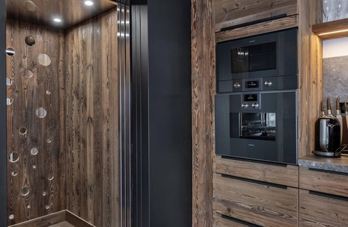 Val-d'Isere Ski Chalet | 5* Design Chalet with pool, hammam, cinema and parking in Val d'Isère