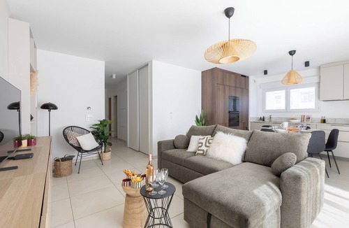 Doussard Apartment | 5 minutes from Lake Annecy, lovely 5-person apartment with terrace, private parking