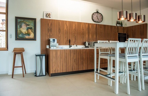 Le Puy-en-Velay Apartment | 5-star rated, upper town, garage, and terrace
